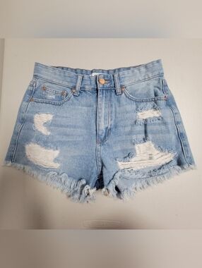 JBD by Just Black Denim Distressed Jean Shorts Size Medium.